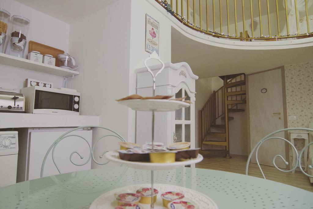 Residenza Fiori Di Grano Bed and Breakfast Μιλάνο Δωμάτιο φωτογραφία